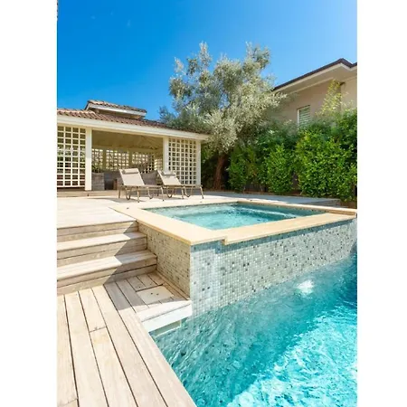 Villa Royal *